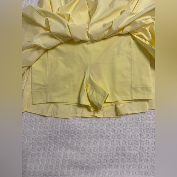Free People Movement Yellow Pleated Tennis Skirt NWT - Picture 4 of 6
